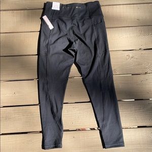 *NWT* Black Victoria Secret 7/8 studio leggings